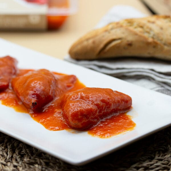 Plato preparadp de pimientos rellenos de carne