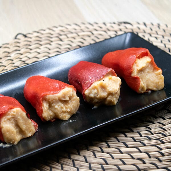 Pimientos rellenos de txangurro
