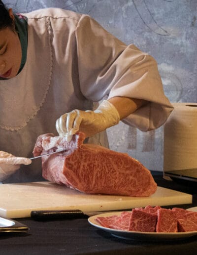 Marika Watanabe en la Master Class de Wagyu japonés de Okelan